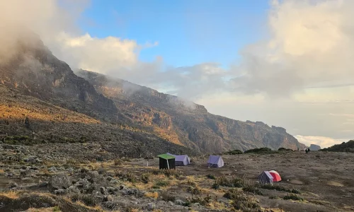 Vue sur Barranco-Camp-Kilimanjaro