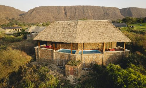 Foot on Africa Safari lodge
