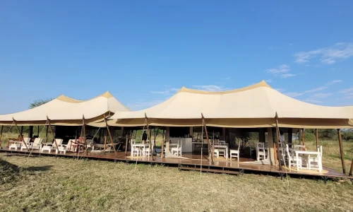Intimate_Serengeti_camp
