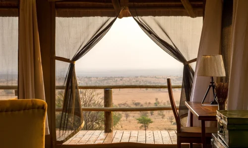 KubuKubu-Tented-Lodge-exterior-view