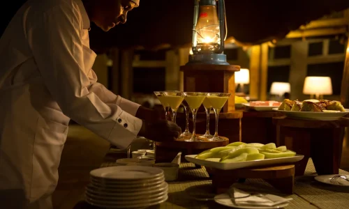 KubuKubu-Tented-Lodge-restaurant