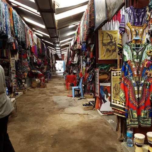 Marché des Arts Maasaï
