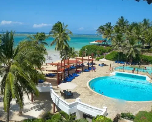 Piscine du Voyager Beach Resort