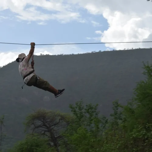 Safari Tyrolienne à Mto wa Mbu