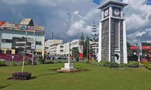 Safari urbain à la Tour de l_Horloge d_Arusha