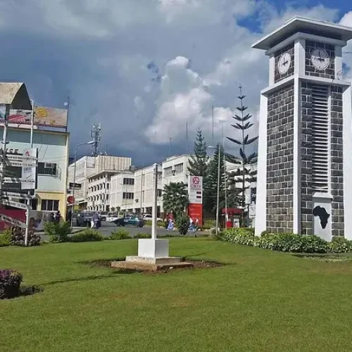 Safari urbain à la Tour de l_Horloge d_Arusha