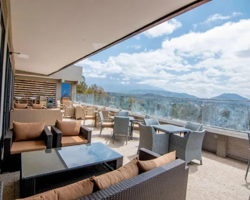 Summit Safari Lodge