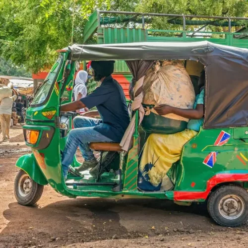 Tuk-tuk-Mto-Wa-Mbu