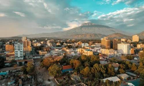 Vue Aérienne de la Ville d_Arusha, Tanzanie