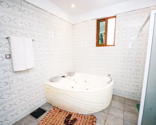 chaambre exécutive kerama silent lodge