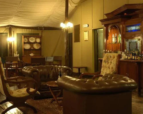 kirawira serena camp salon