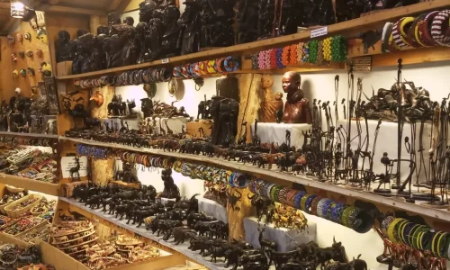 vendeurs-du-marché-local-de-mto-wa-mbu