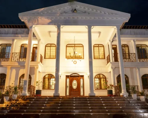 vue nocturne naibor villa