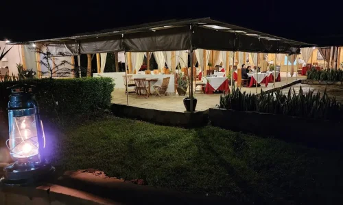 zebra-plains-tented-camp-restaurant